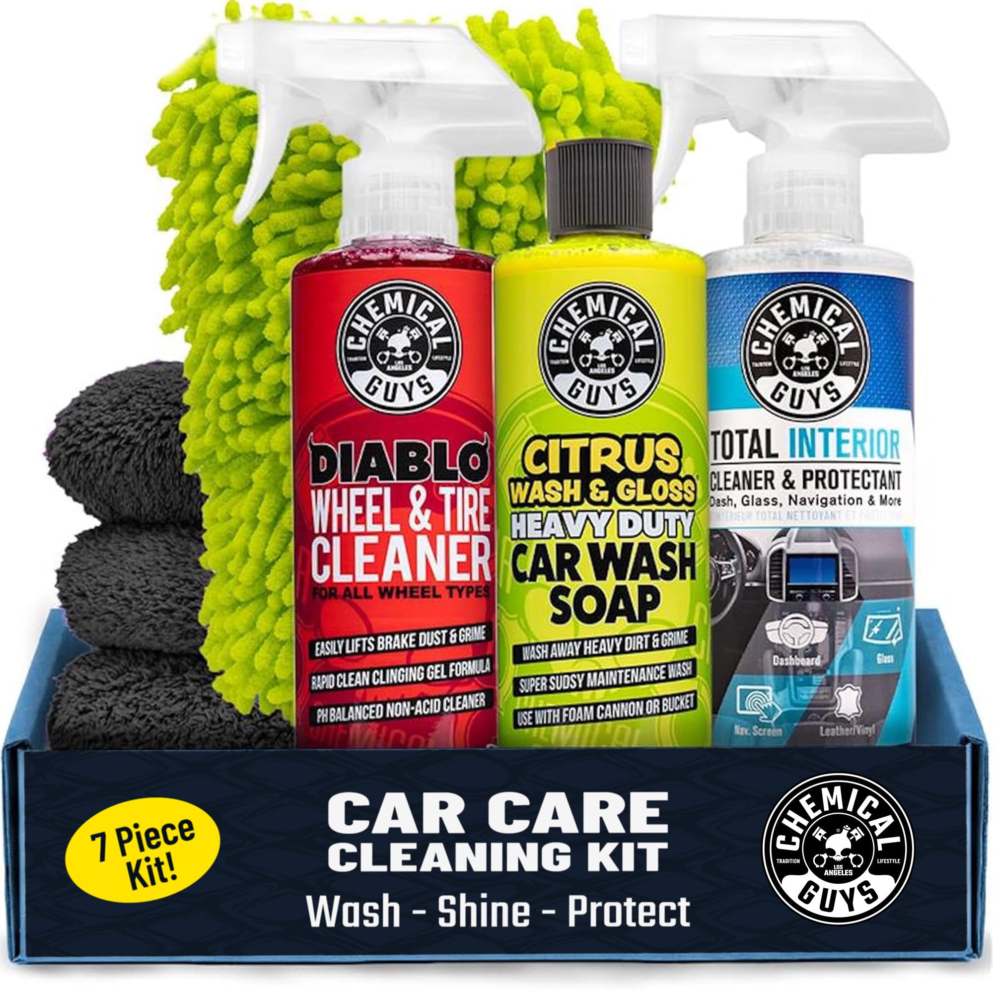 Chemical Guys car cleaning kit wash-soap: rich foam for safe exterior cleaning.