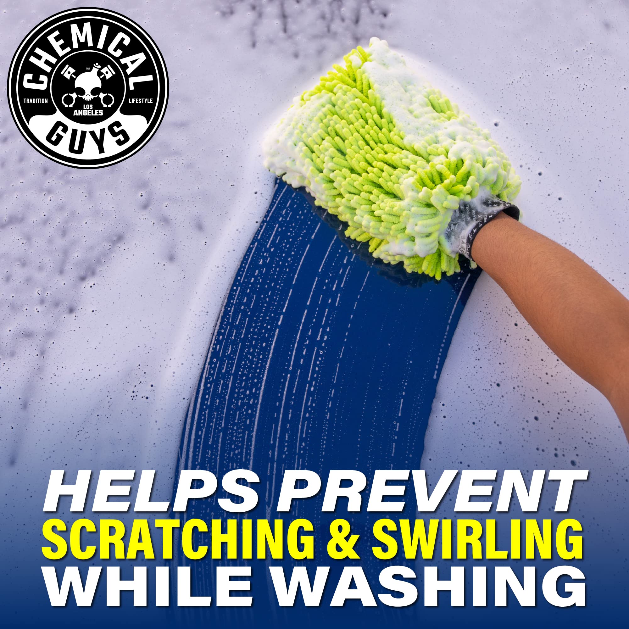 Chemical Guys dual-pile wash mitt grasps ample suds for quick cleaning