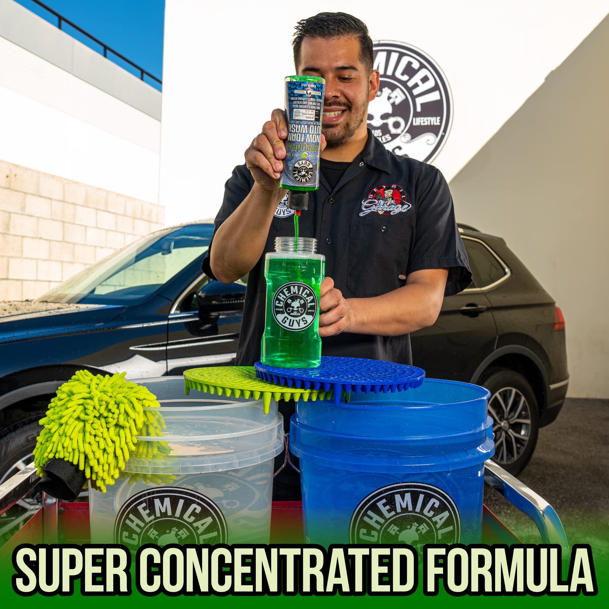 Chemical Guys Honeydew Snow Foam thick suds during wash