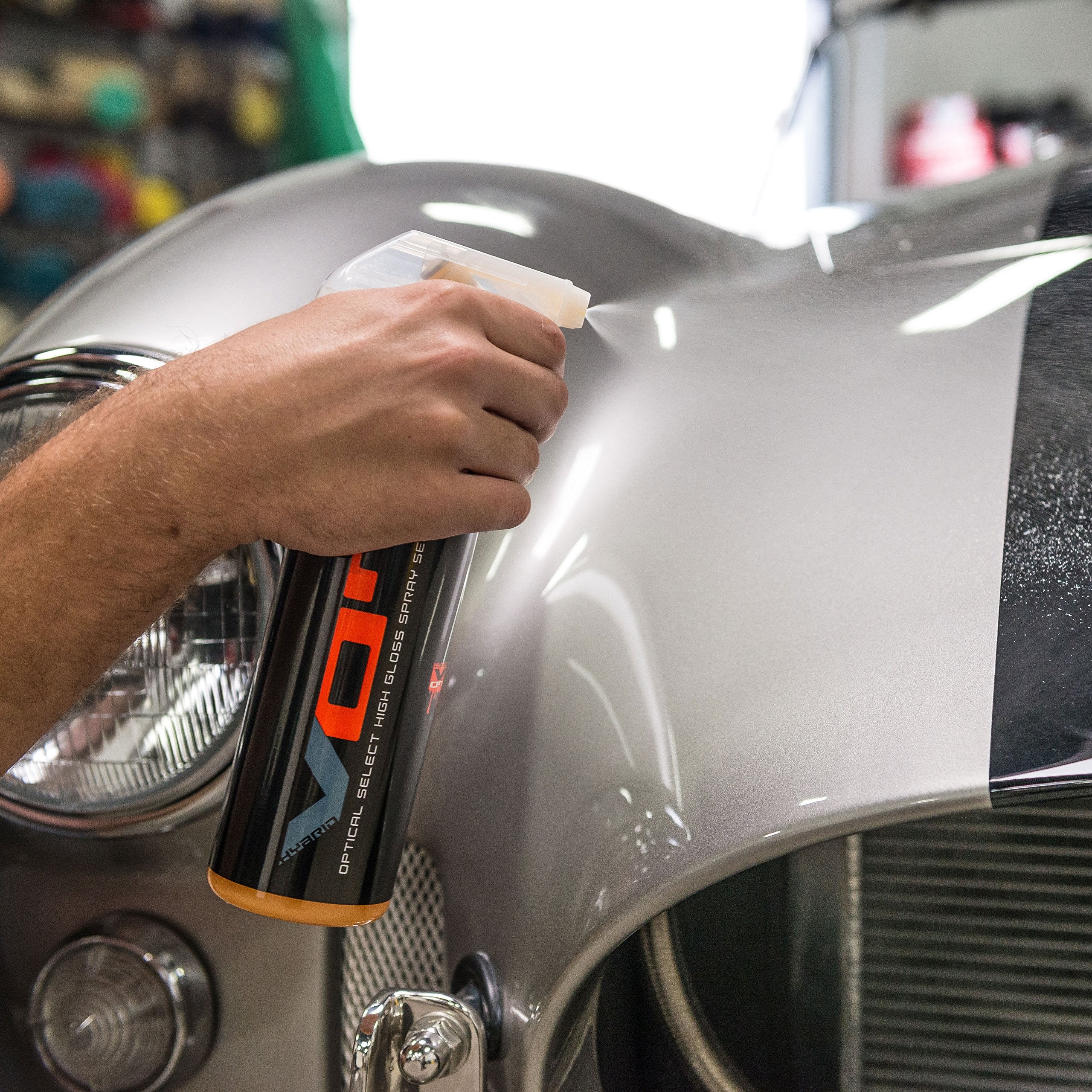Hybrid V7 spray action demonstrates easy application and even coverage