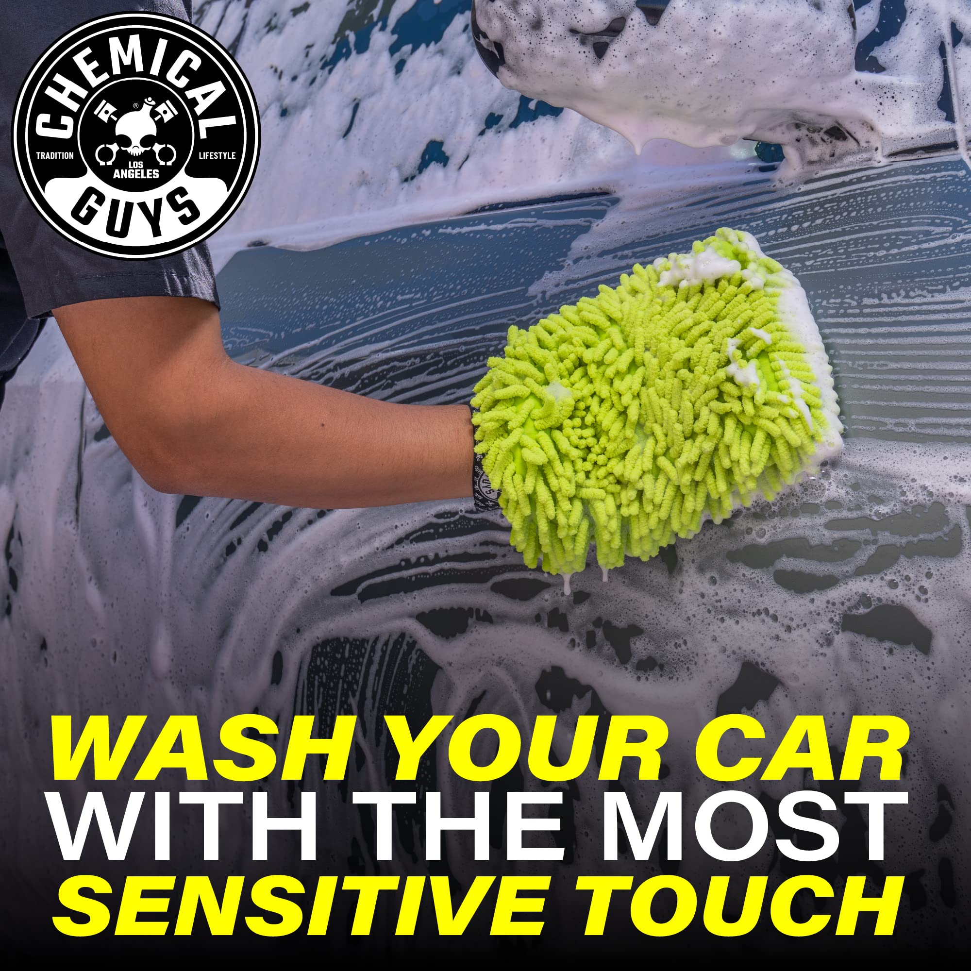 Chemical Guys large mitt reduces scratches on paint during washing