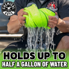 Close-up of Chemical Guys microfiber strands soaking water quickly with minimal streaks.