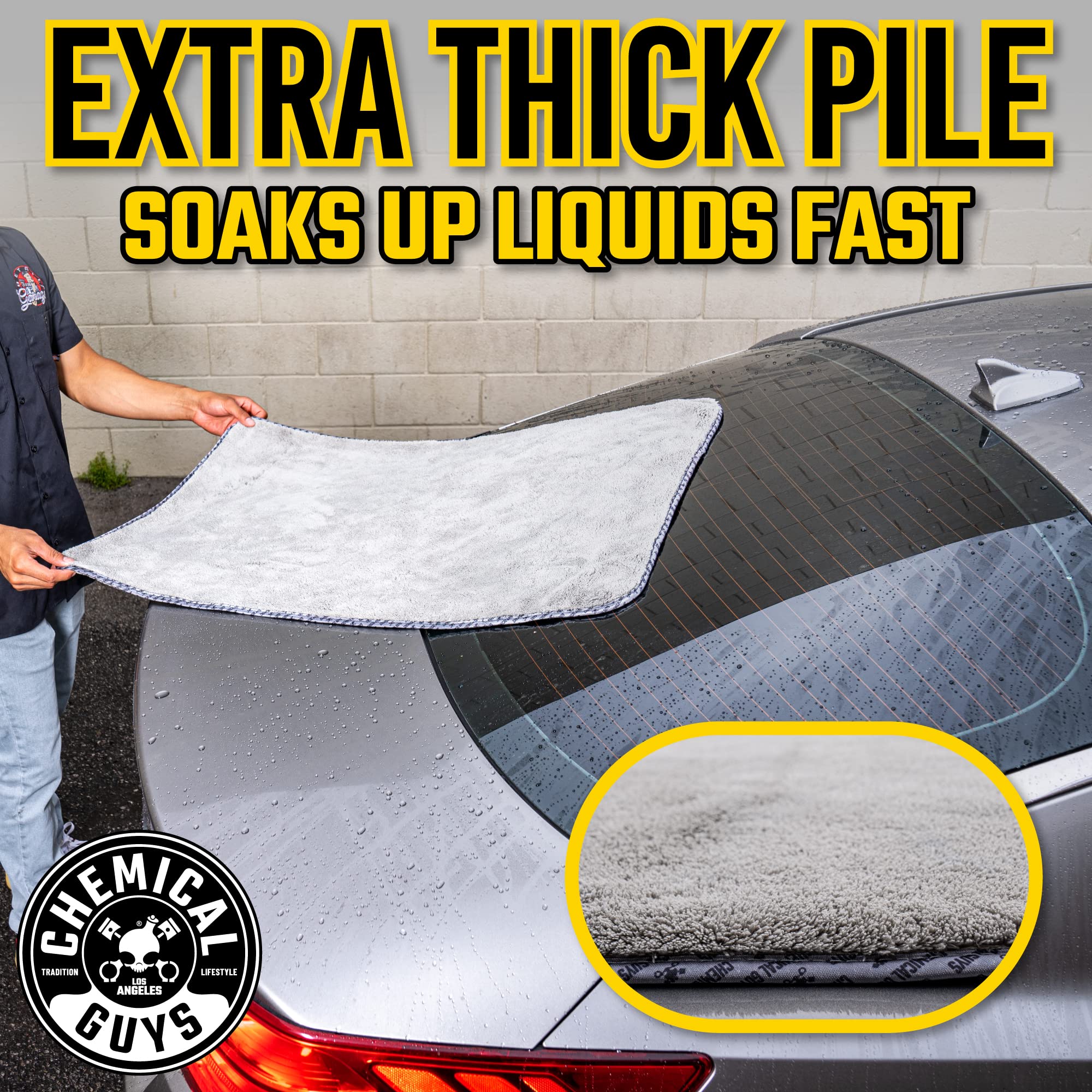 Soft fibers minimize swirl marks and water spots on glossy finishes.