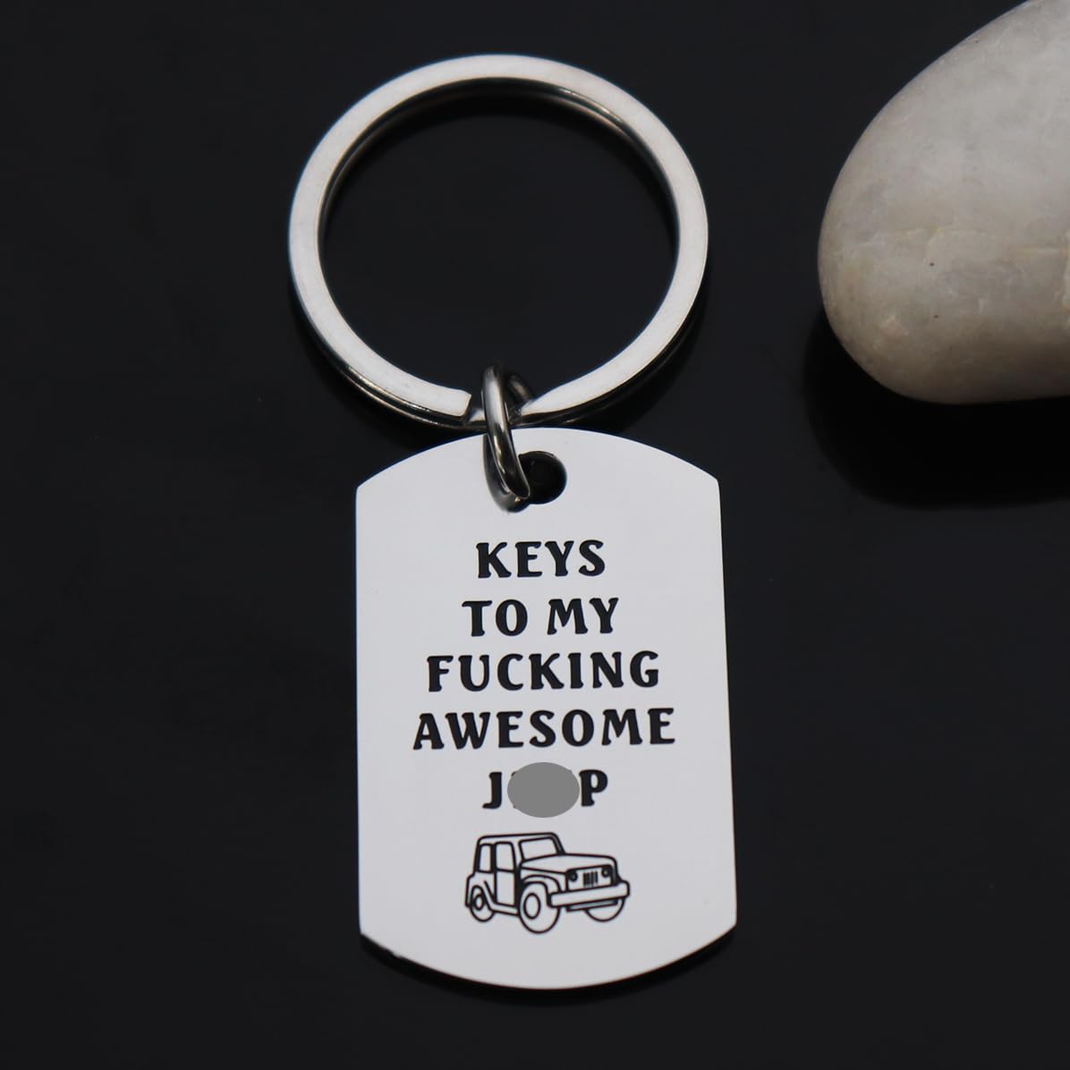 CHENVA hand-stamped keychain with distinctive design for Wrangler fans.