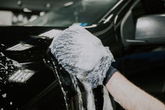 CLEAN. Shampoo wetting agent keeps surfaces wetter longer with zero residue.