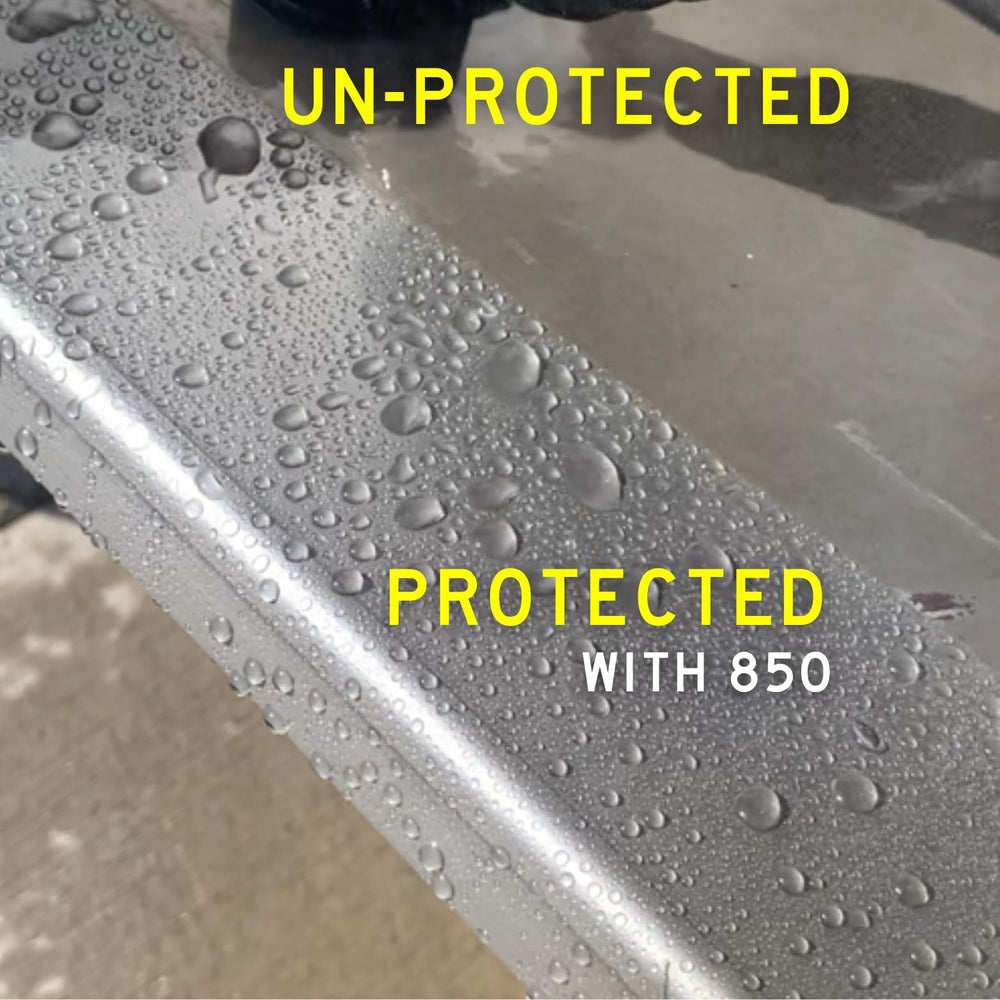 COLLINITE 850 Metal Wax forms a protective, UV-blocking film after polishing.