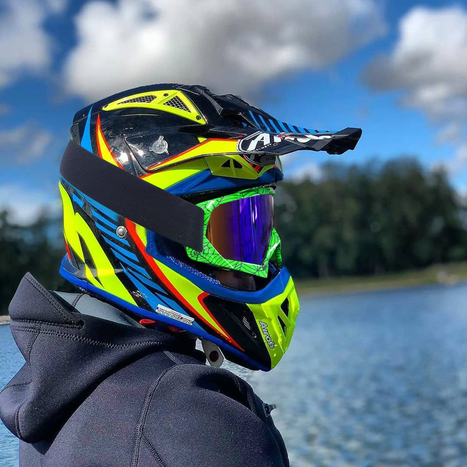 CoPvner Spider Green Frame Goggle pairs with color lens for a bold look