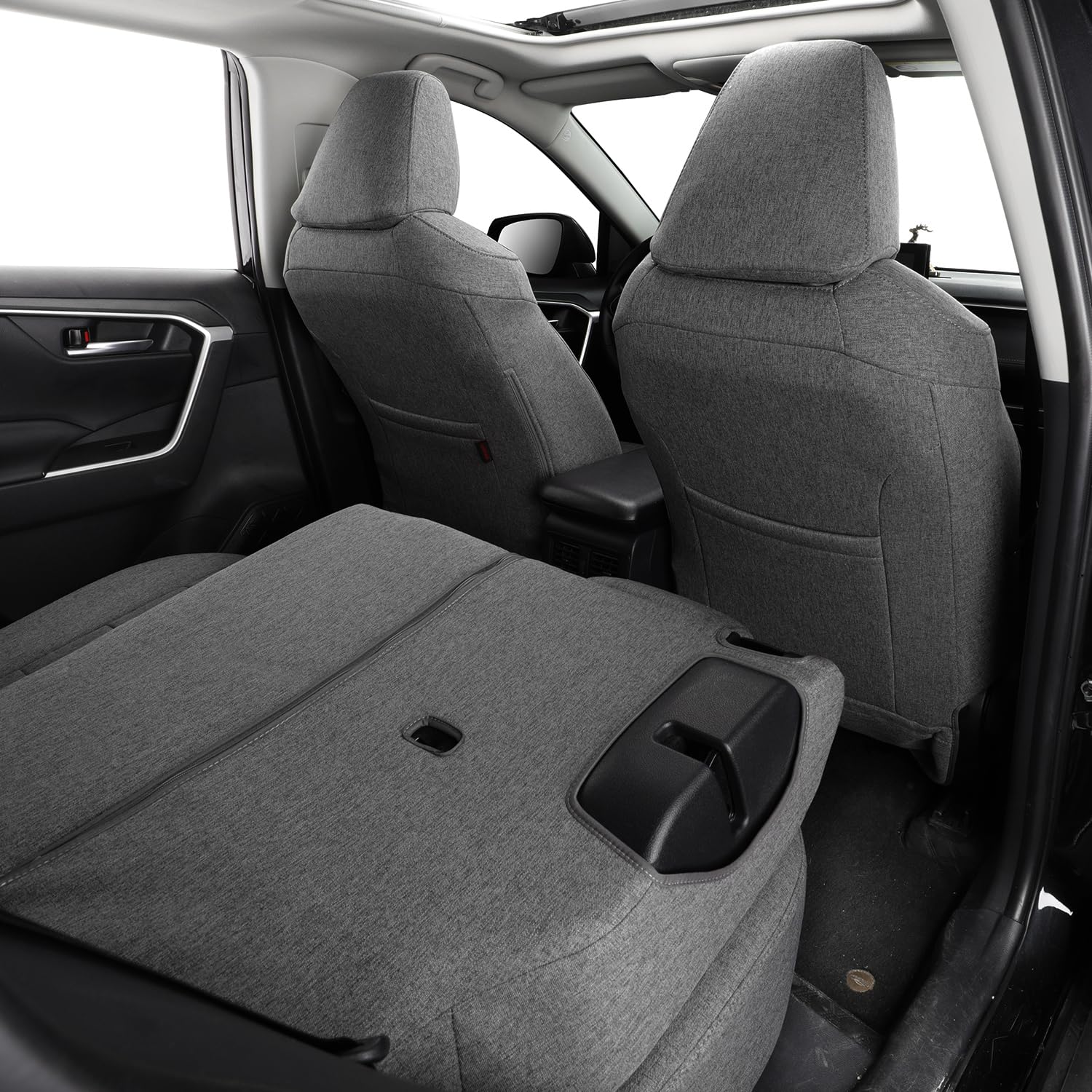 Coverdream Rav4 Hybrid airbag cutout preserves safety features while covered.
