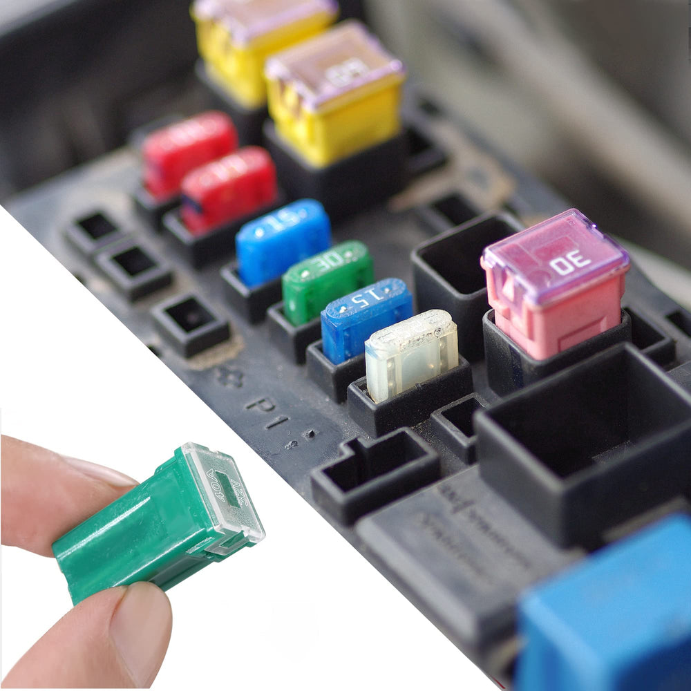CrocSee sturdy plastic box keeps fuses organized and easy to locate.