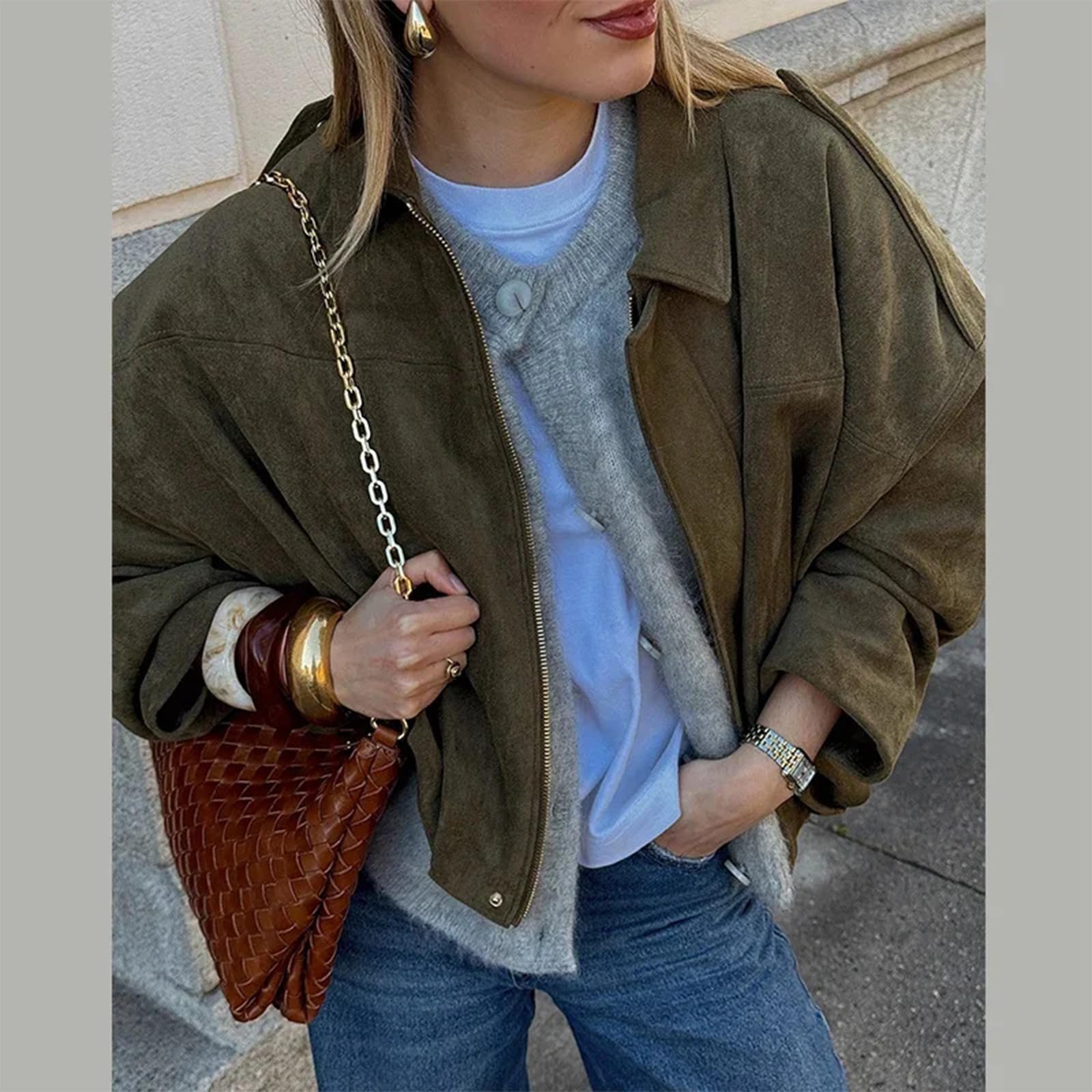 Csvinkiko women's faux suede bomber army green lapel closure detail adds chic versatility.