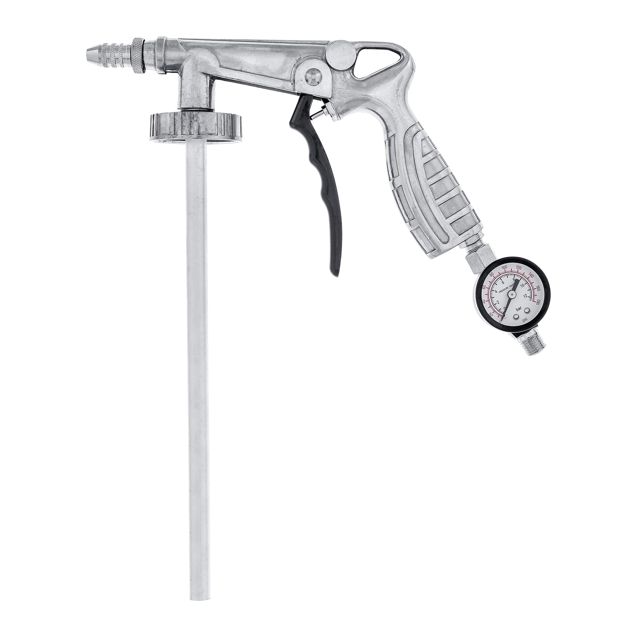 Regulator and gauge aid consistent spray pressure control.