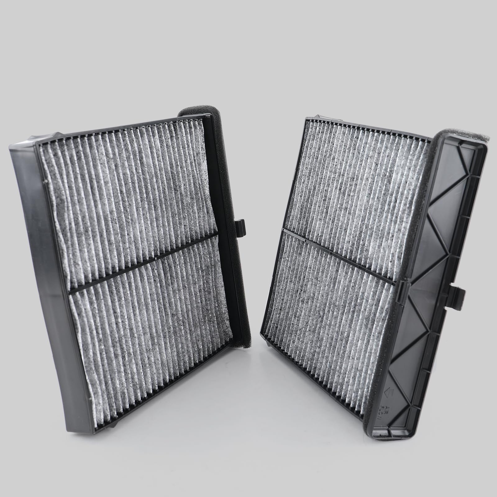 Dacall coconut-shell carbon absorbs odors in cabin air.
