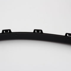 Dasbecan durable front-left fender trim withstands road wear.
