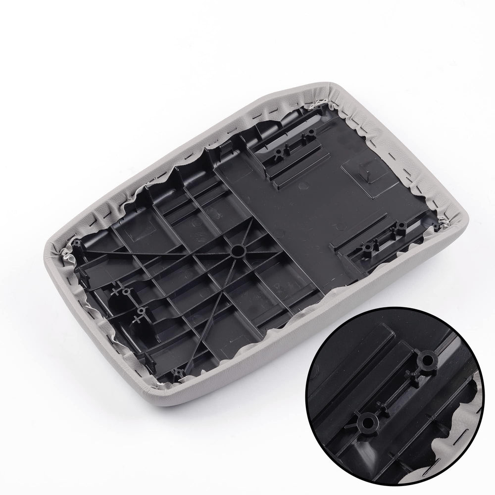 Dasbecan gray armrest lid yields easy maintenance after spills.