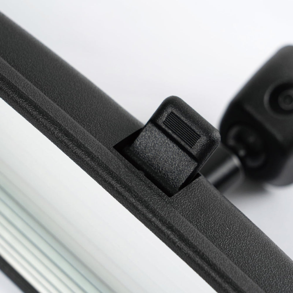 DAUWEIR Hyundai Santa Fe rearview mirror mounted for stable reflection.