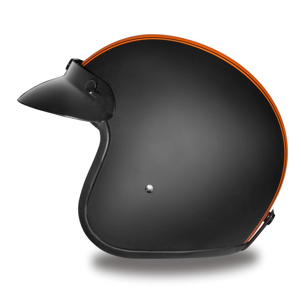 Daytona Helmets nickel-plated rivets add premium visual detail.