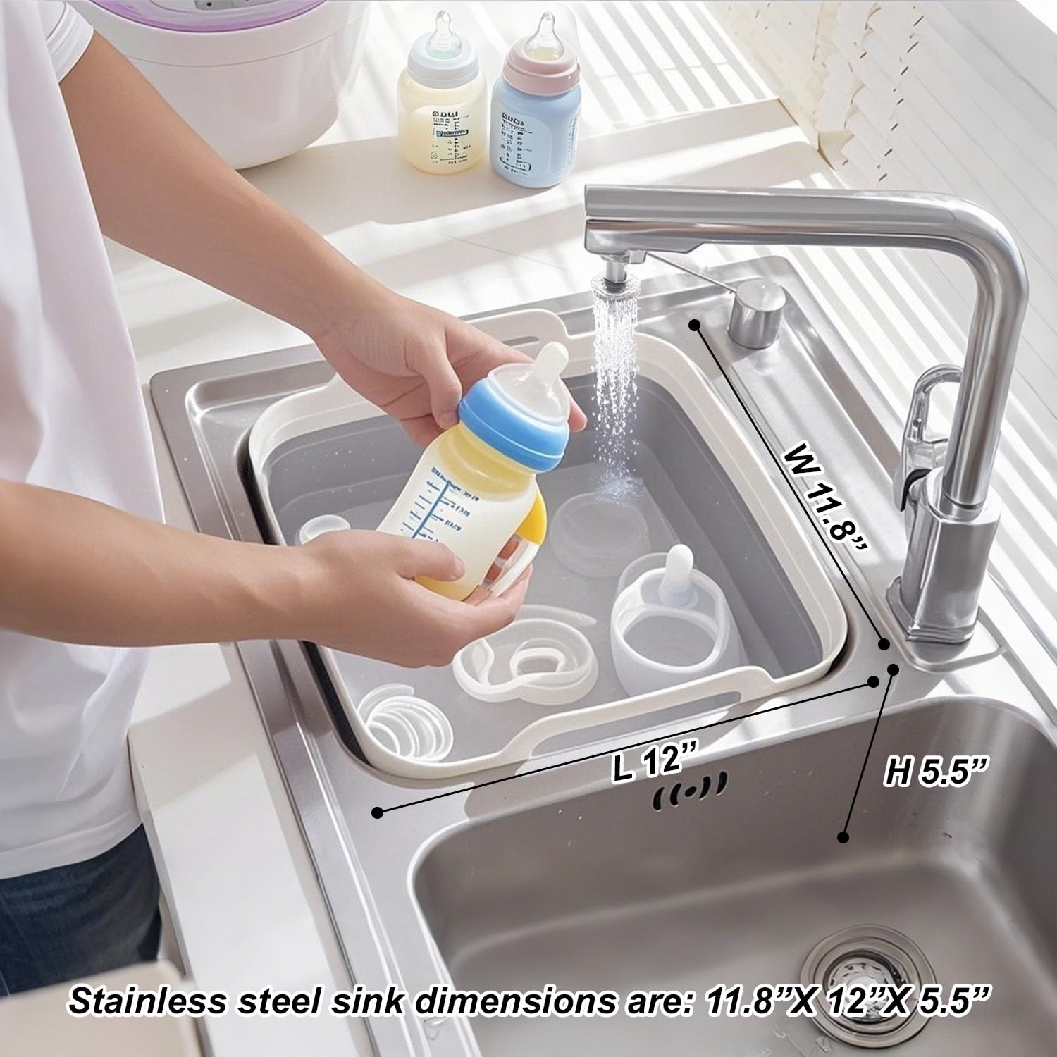 Detsuk collapsible basin with built-in drain plug for easy water disposal.