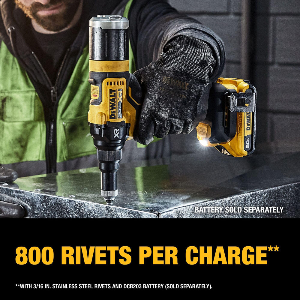 Compact tool-free nose change for quick rivet size adjustments with DEWALT