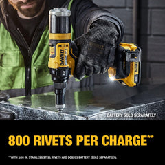 Compact tool-free nose change for quick rivet size adjustments with DEWALT