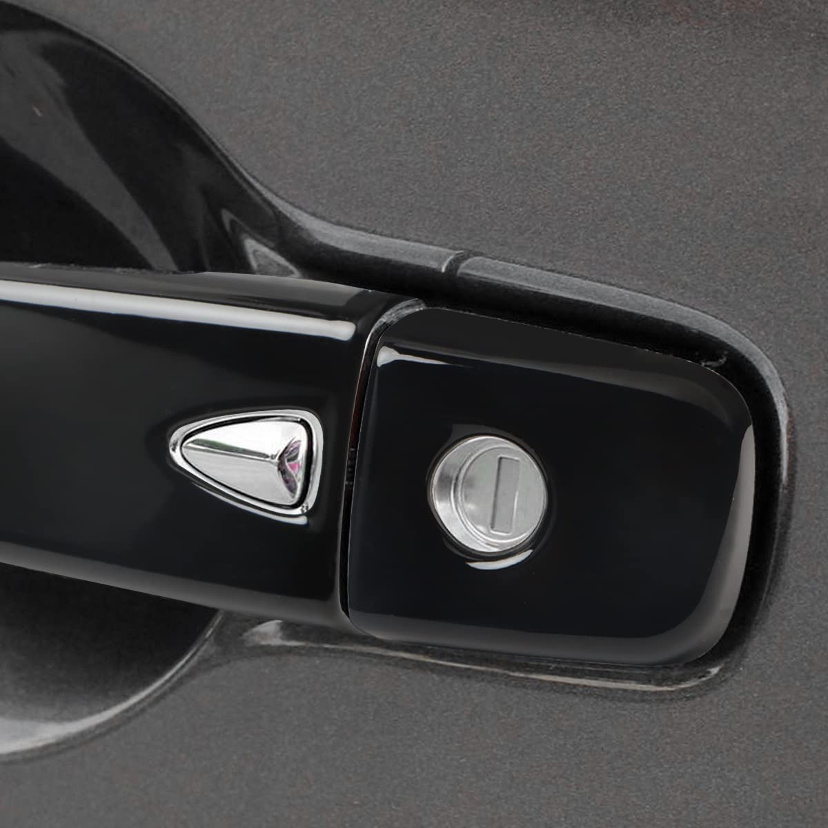 DLOVEG 8-piece pack for compatible Nissan models shown on car door handles