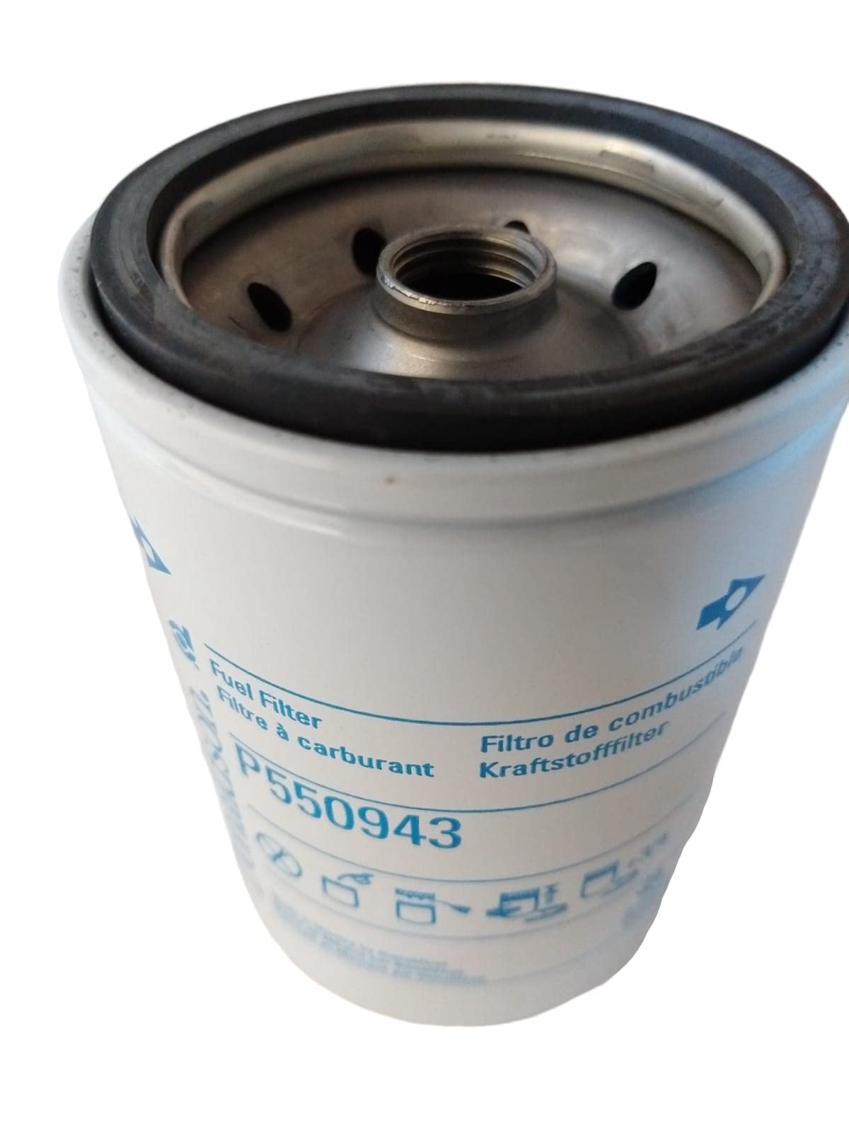 Donaldson P550943 filter packaging label communicates compatibility with GMC 6.2L.