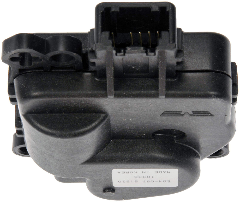 Dorman 604-057 installation view highlights Dodge Durango compatibility.