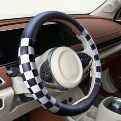 Dotesy universal anti-slip wheel cover improves grip in hot summers and cold winters.