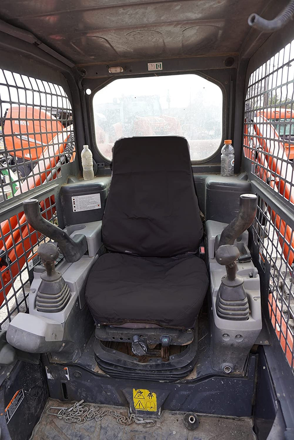 Durafit KU24 Endura seat-base with flap reinforcing durability on Kubota seat