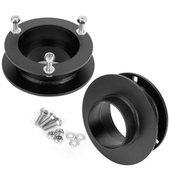 Dynofit 2.5-inch leveling front kit on a Dodge Ram 2500/3500 close-up for improved clearance