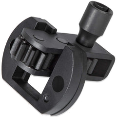 E-cowlboy engine barring tool engaged on flywheel teeth for precise DD13 positioning