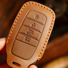 EASYANT Toyota Tundra leather key case close-up stitching for durable everyday use.