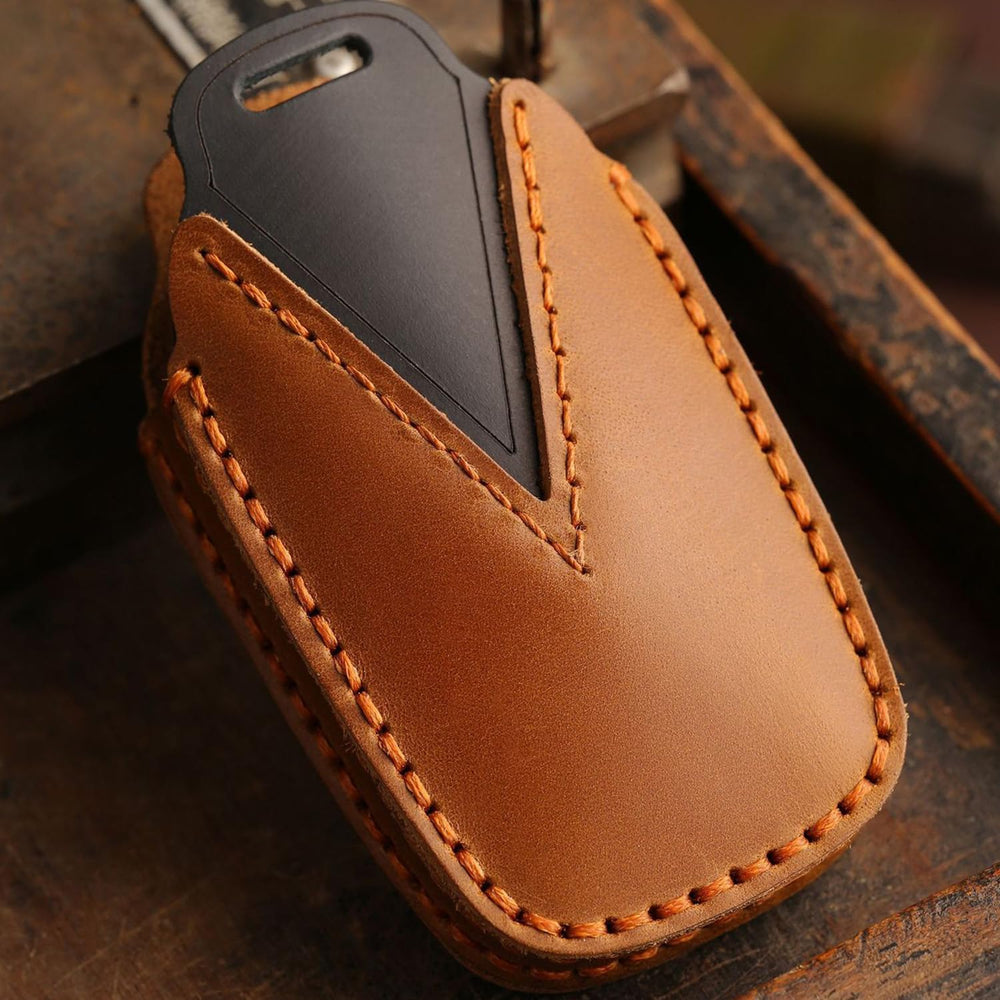 EASYANT Leather key case holster for Toyota, secure fit without interfering with signal transmission.