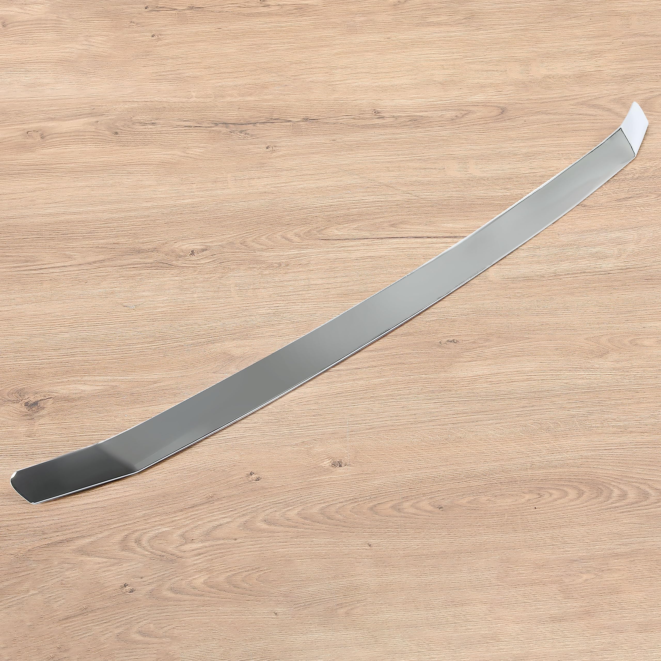 ECOTRIC hood-edge protection strip for Avalon guards against scratches during daily use.