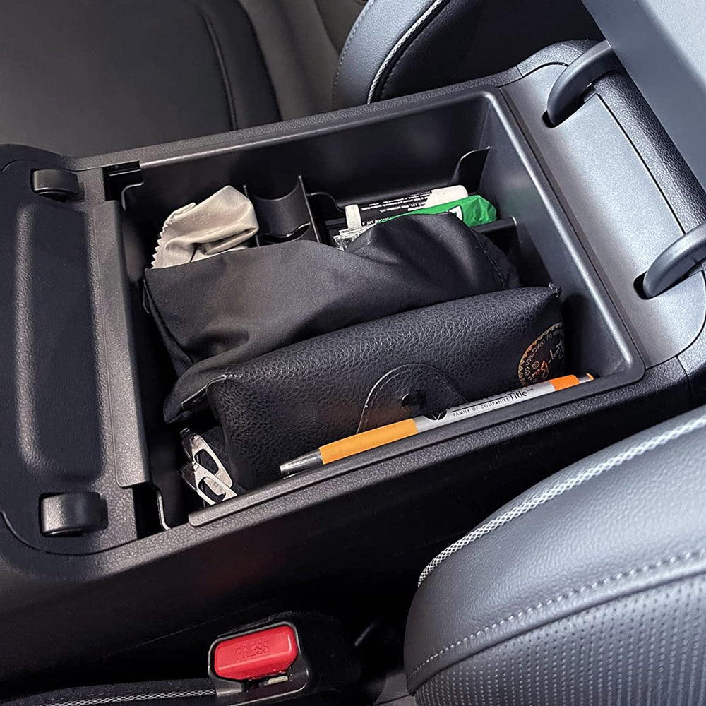 EDBETOS lower layer stores tools and cables for quick access