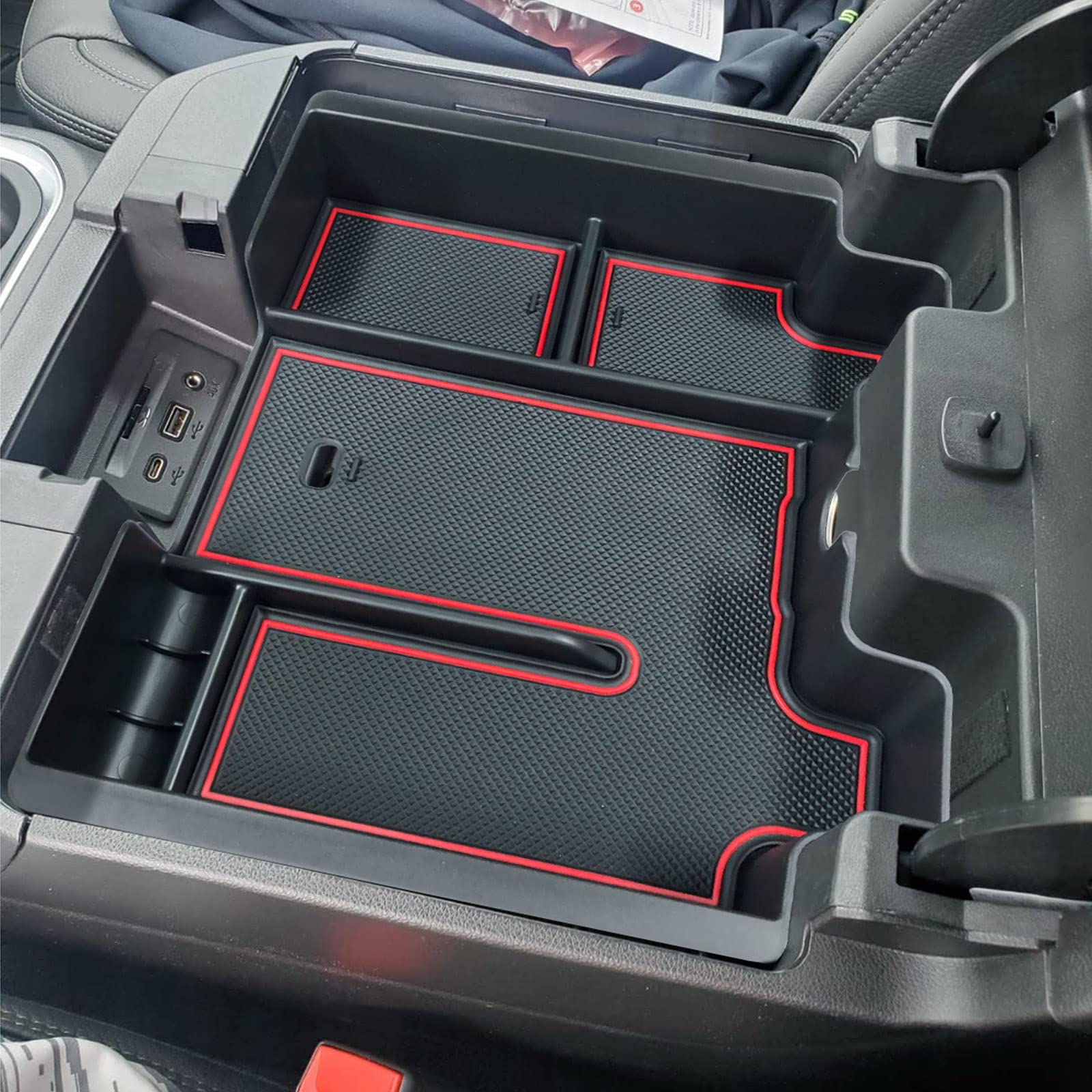 EDBETOS precise-fit center console tray keeps everything organized.