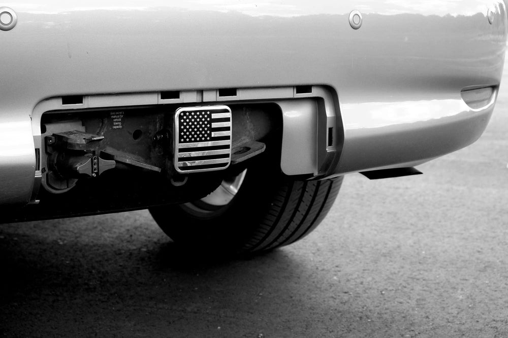 eVerHITCH material closeup shows rubber body and aluminum flag plate