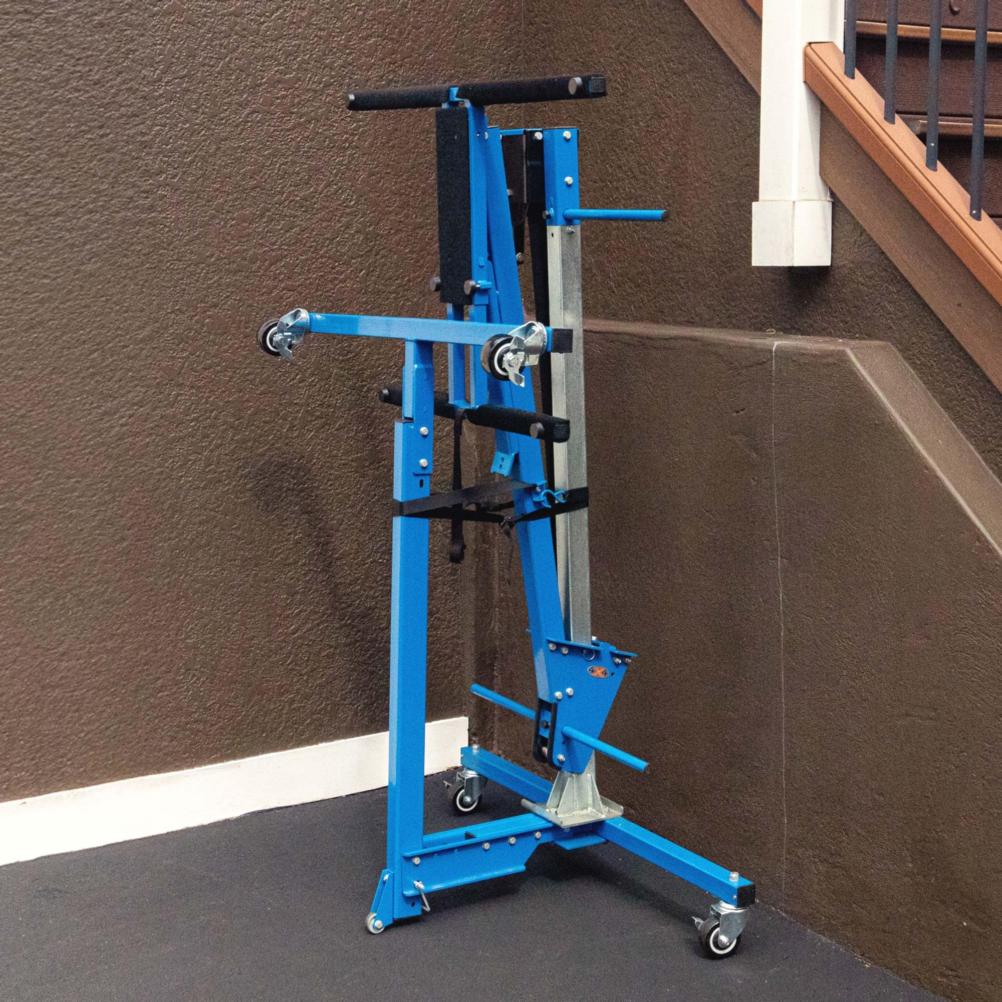 EZLIFT safety design highlights thick steel construction for secure lifting.