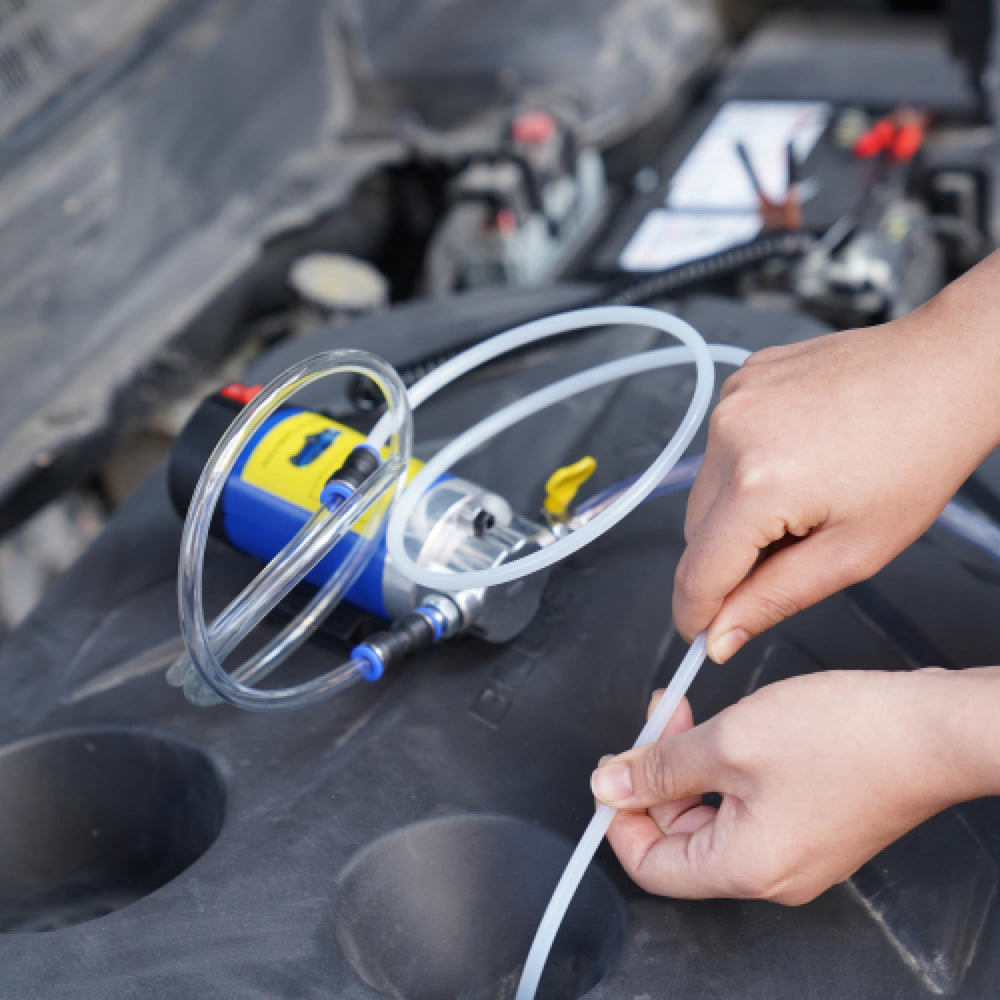 FAITIO gear-oil-change use-case shows versatile compatibility across vehicles