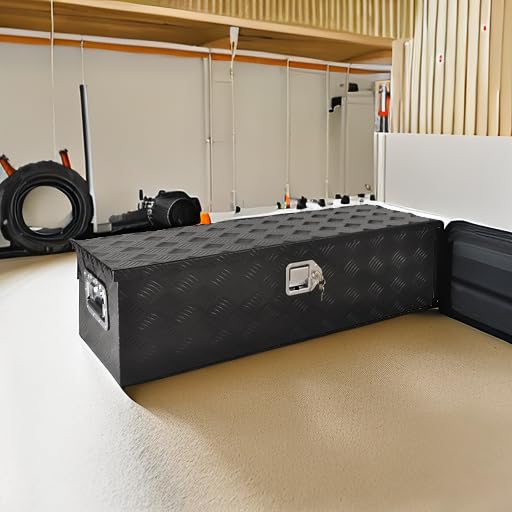 FGJQEFG seal ring design protects interior from rain and dust infiltration.