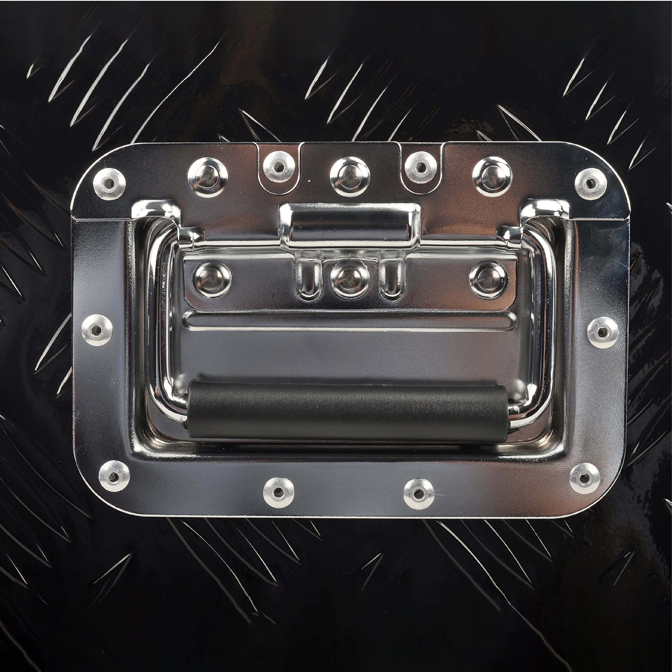 FGJQEFG compact dimensions suitable for underbeds and trailers.