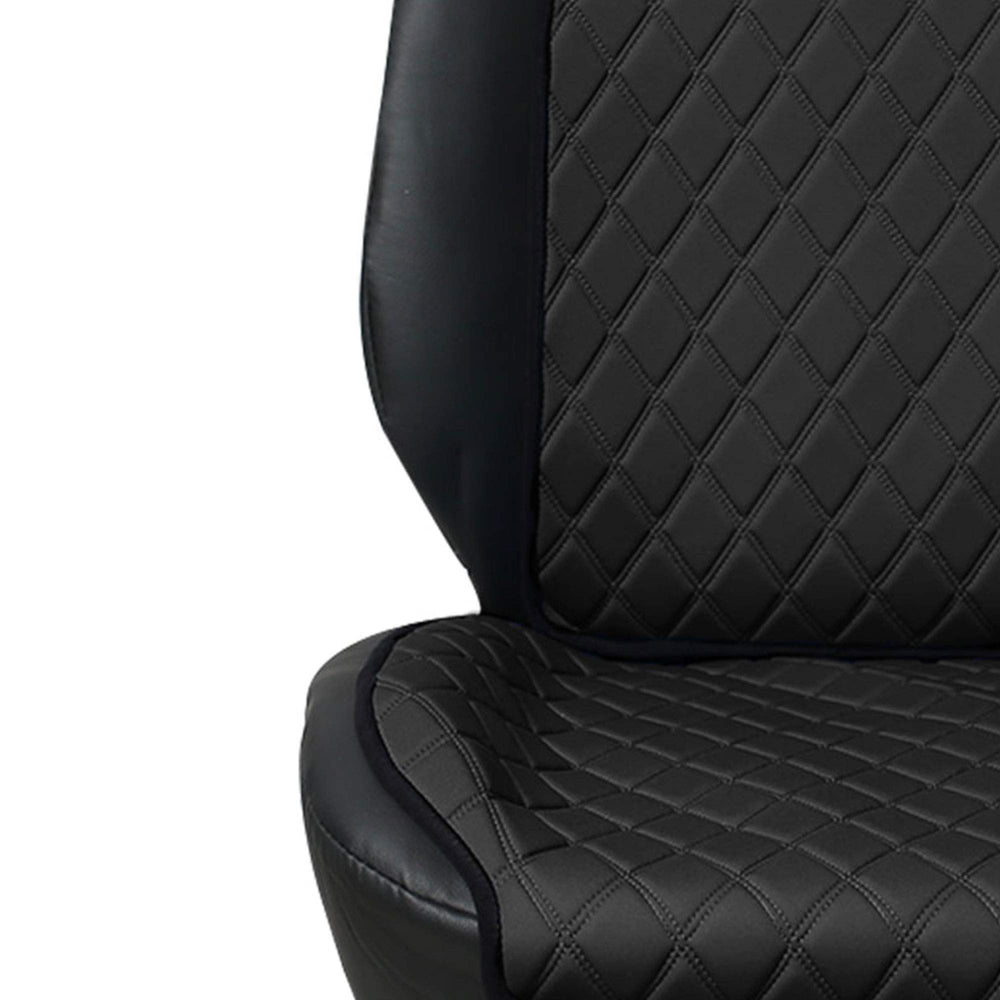 FH Group airbag-compatible front seat cover demonstrates safety-conscious design.