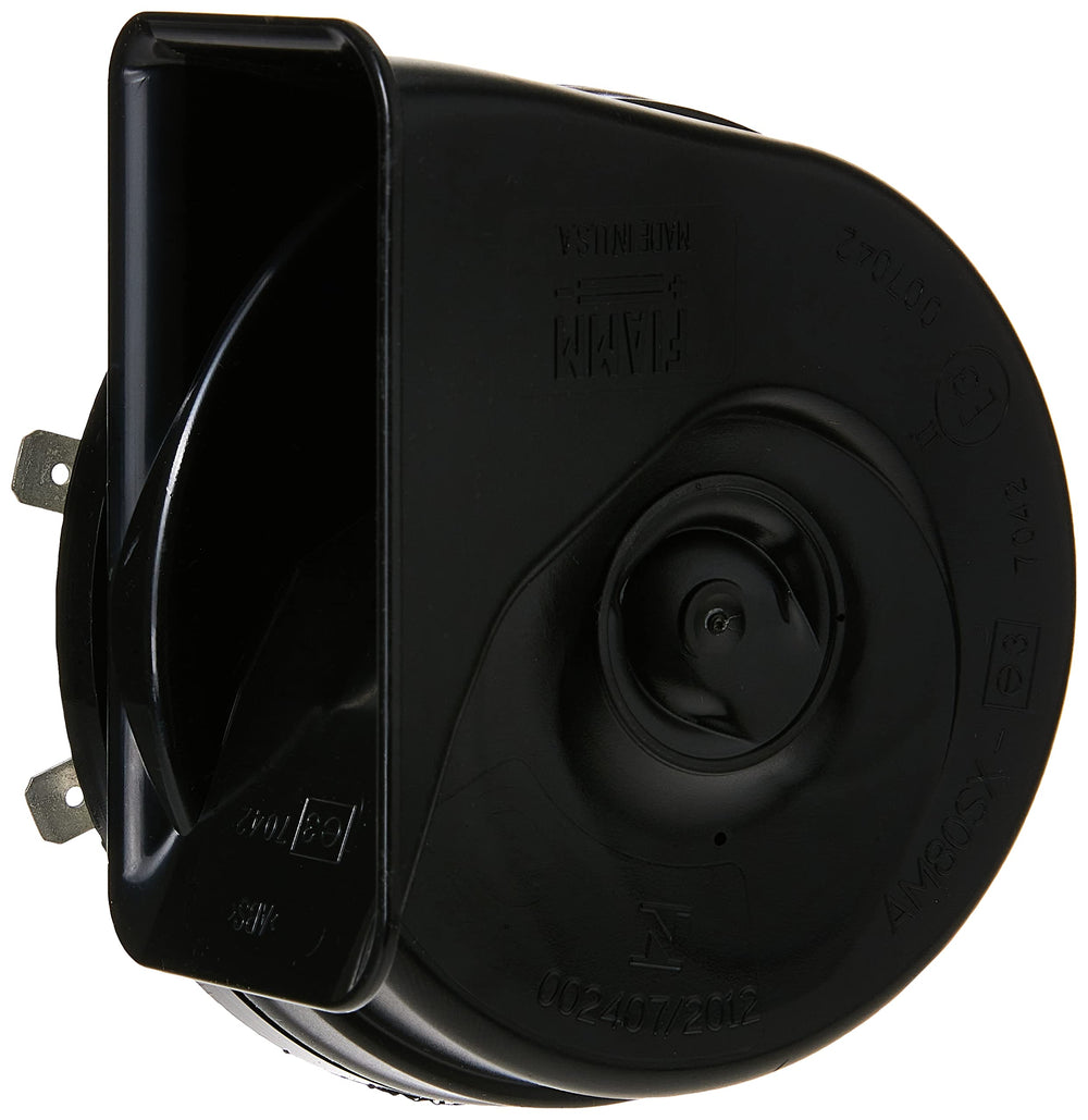 FIAMM Freeway Blaster close-up highlighting loud 130dB alert for vehicle safety.