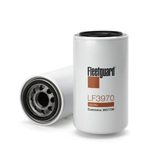 Fleetguard Cummins oil filter image: compact canister for durable engine filtration
