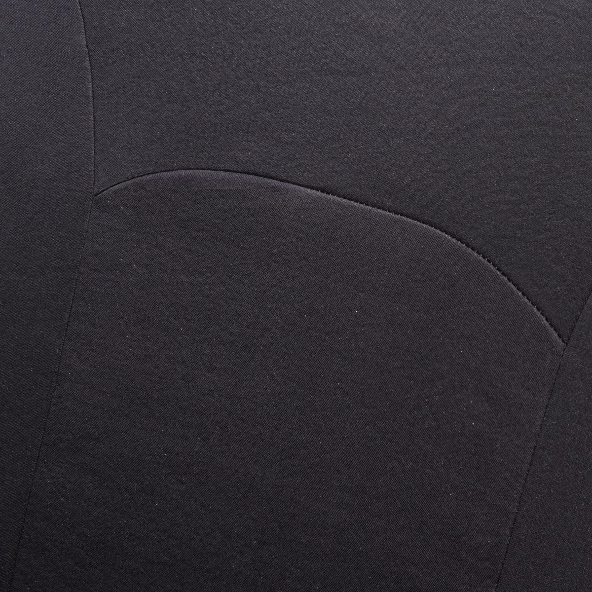 Flying Banner classic-style seat cover adds fashion to interior
