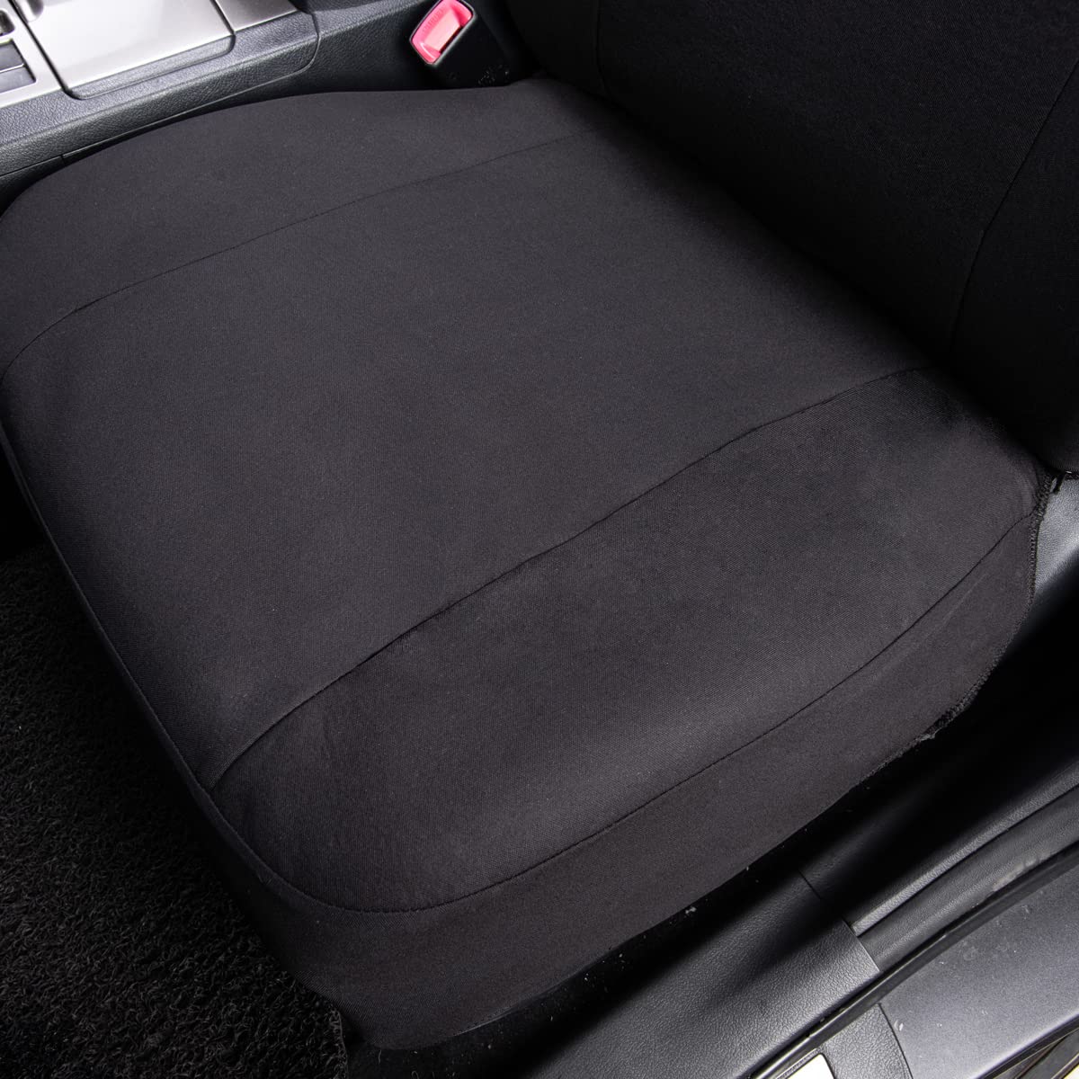 Flying Banner easy-install seat cover for quick protection
