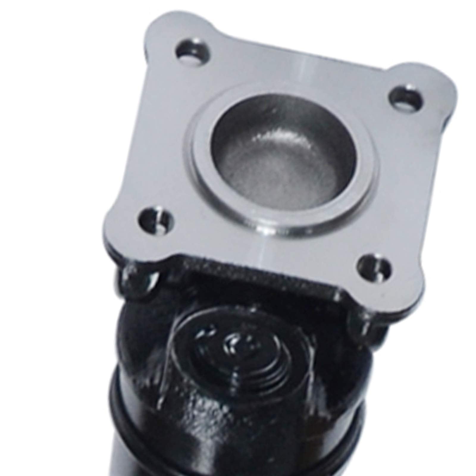 Flynsu anti-corrosion coating on driveshaft highlighting rust protection.