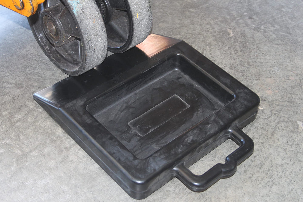 Foghorn Construction heavy duty stopper protects trailer gates and sides.