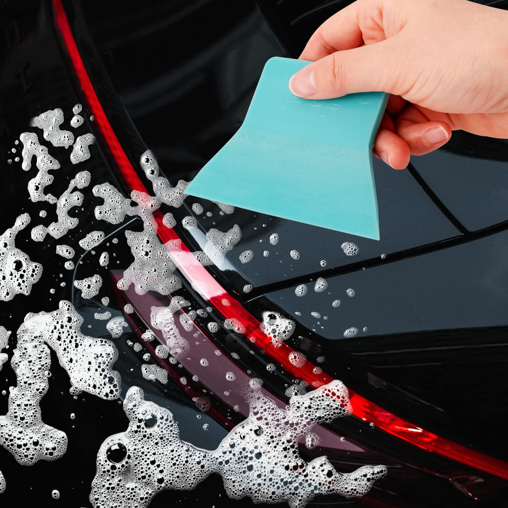 FOSHIO window tint tool delivers precise pressure and smooth bubbles