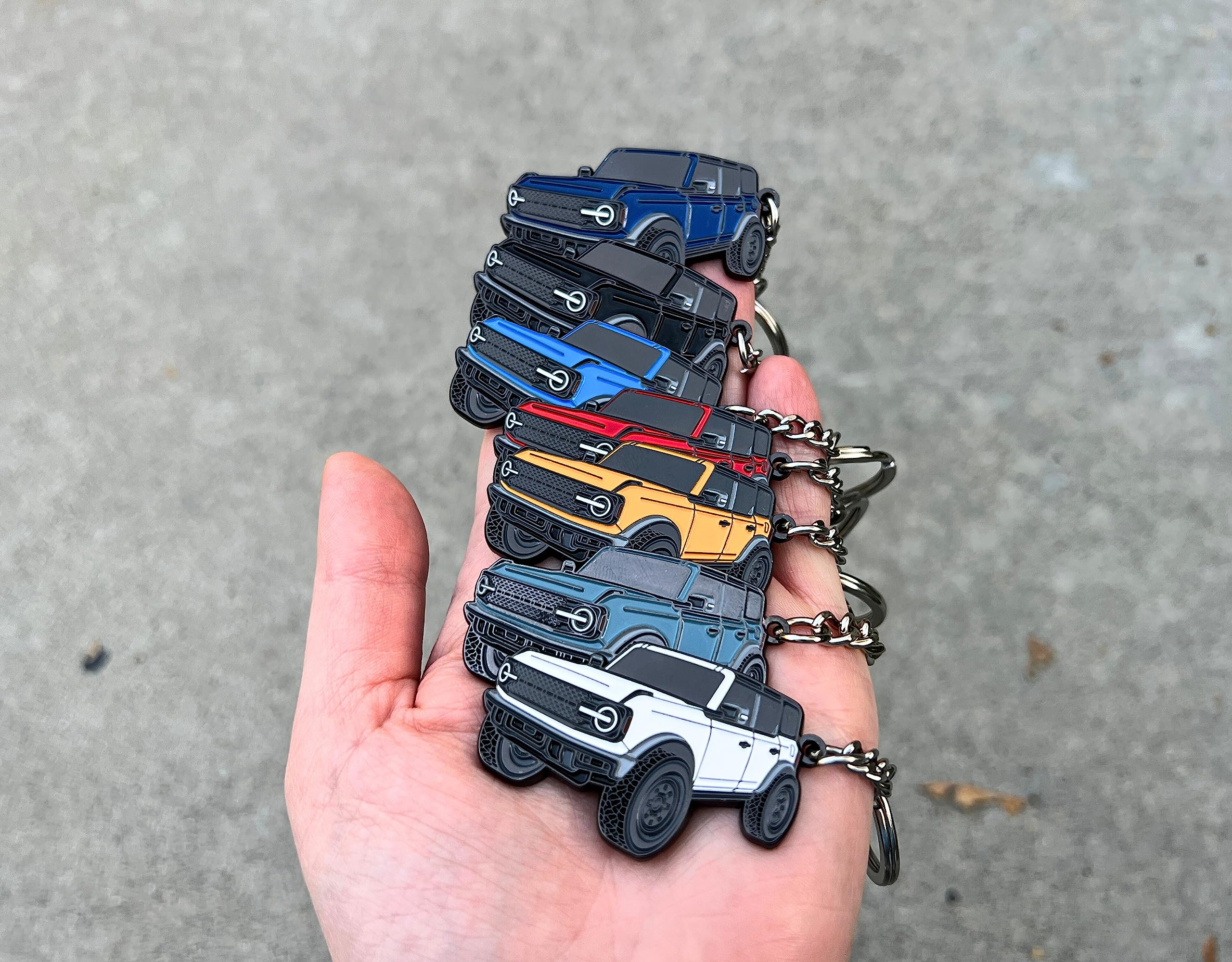 FOUR WHEEL BEAST Bronco keychain white clean look that complements any interior.