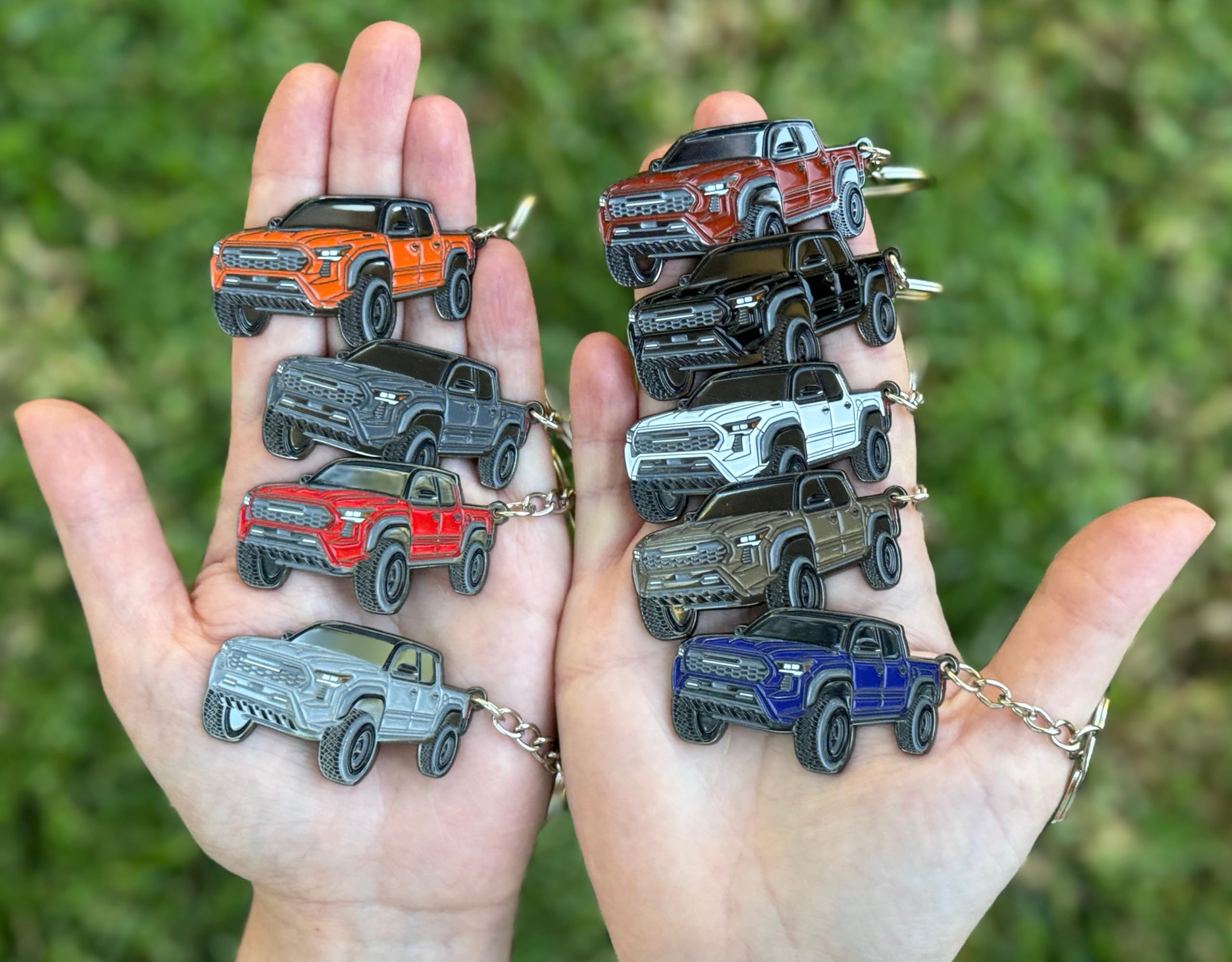 FOUR WHEEL BEAST Tacoma keychain Solar Octane shines with high-visibility accents